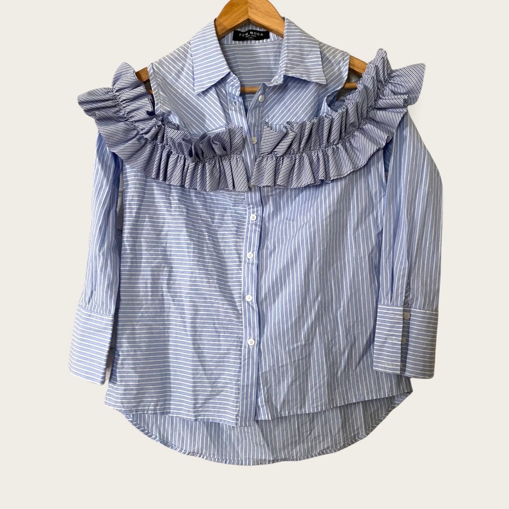 Few Moda New York Exposed Shoulder Button Down Shirt